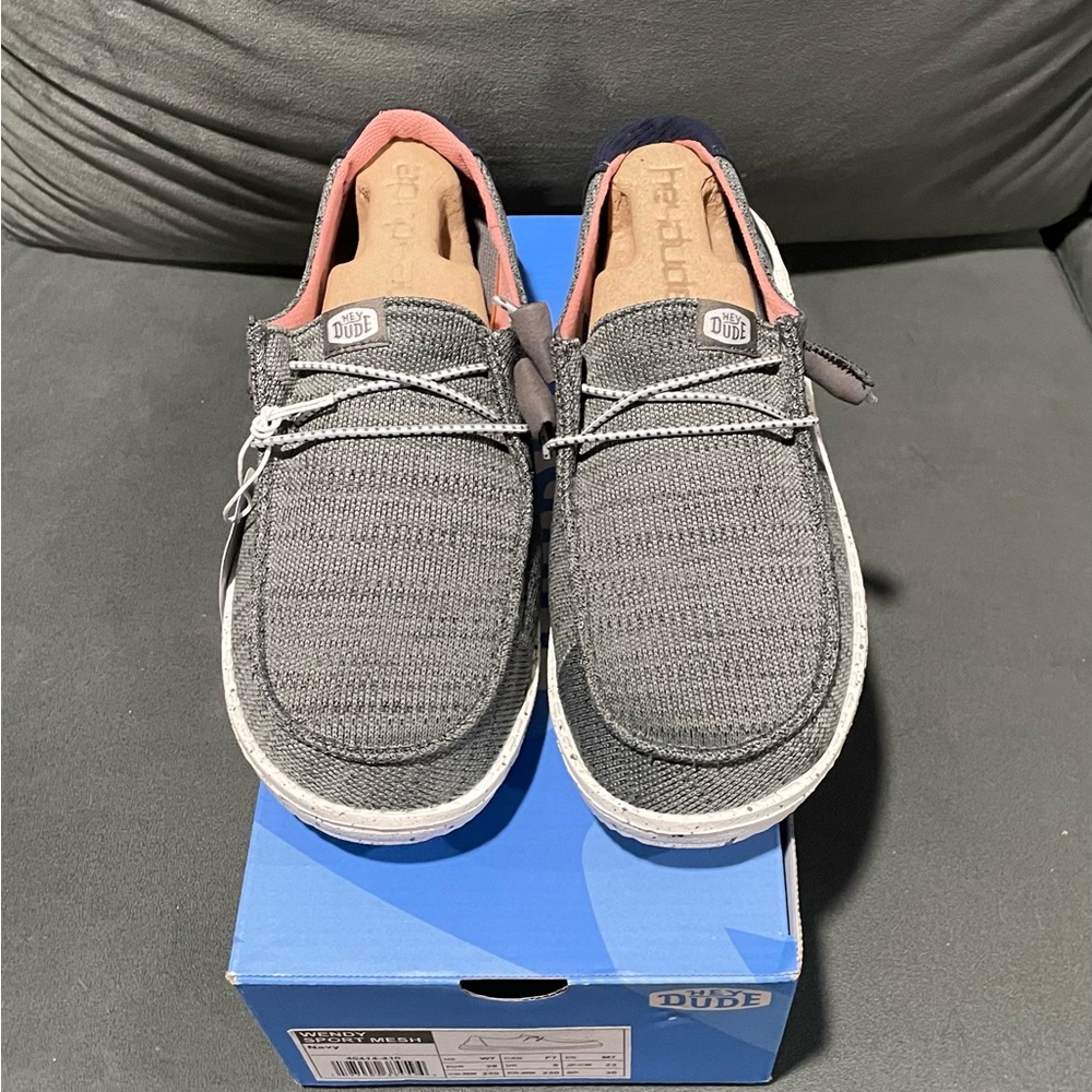 Hey Dude Women’s Wendy Sport Mesh Grey/ Black Casual Shoes. Size 7 $30